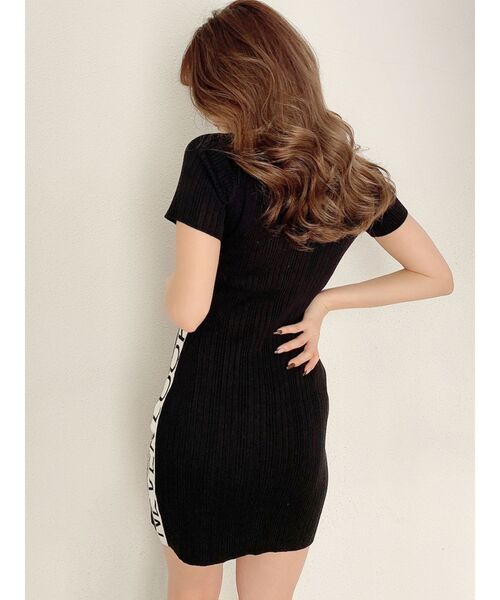 GYDA（ジェイダ）の「NEVERLOOKBACK ニットタイトワンピース（ワンピース・レディース・ブラック/ベージュ/オフホワイト・FREE）」の22枚目の写真