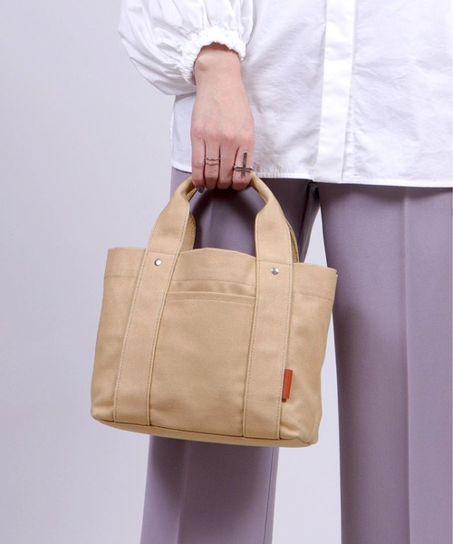 Bermosa（ベルモサ）の「【仕切り付き】キャンバス ミニトートバッグ ランチバッグ（トートバッグ・レディース・ベージュ/ブラック系その他/グレー系その他/ベージュ系その他/ピンク/ブラック/ナチュラル/グレー/ブルー/マスタード/ブラウン系その他/ミント/カーキ/ブルー系その他/グリーン系その他/グリーン系その他2/イエロー系その他/グレー系その他2/ピンク系その他/ブラック系その他2/グレー系その他3/グリーン系その他3/ブルー系その他2/ブラック系その他3/パープル系その他/ダークグレー/コーラルピンク/グリーン系その他4/ブルー系その他3/グリーン/グレー系その他4/ベージュ系その他2/グリーン系その他5/ピンク系その他2/グレー系その他5/ブラウン・FREE）」の14枚目の写真