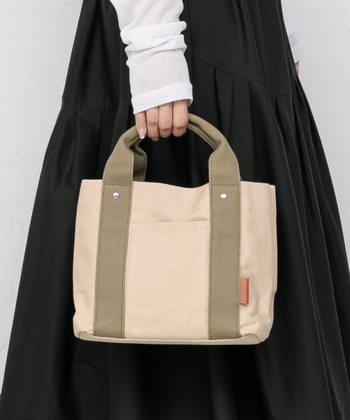 Bermosa（ベルモサ）の「【仕切り付き】キャンバス ミニトートバッグ ランチバッグ（トートバッグ・レディース・ベージュ/ブラック系その他/グレー系その他/ベージュ系その他/ピンク/ブラック/ナチュラル/グレー/ブルー/マスタード/ブラウン系その他/ミント/カーキ/ブルー系その他/グリーン系その他/グリーン系その他2/イエロー系その他/グレー系その他2/ピンク系その他/ブラック系その他2/グレー系その他3/グリーン系その他3/ブルー系その他2/ブラック系その他3/パープル系その他/ダークグレー/コーラルピンク/グリーン系その他4/ブルー系その他3/グリーン/グレー系その他4/ベージュ系その他2/グリーン系その他5/ピンク系その他2/グレー系その他5/ブラウン・FREE）」の17枚目の写真