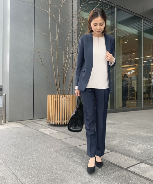 URBAN RESEARCH（アーバンリサーチ）の「タックストレートパンツ（その他パンツ・レディース・ベージュ/ネイビー・38/36）」の10枚目の写真