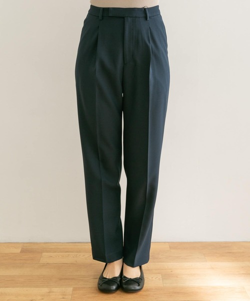 URBAN RESEARCH（アーバンリサーチ）の「タックストレートパンツ（その他パンツ・レディース・ベージュ/ネイビー・38/36）」の11枚目の写真