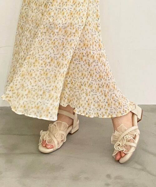 MAJESTIC LEGON（マジェスティックレゴン）の「シアーフリルサンダル（サンダル・レディース・アイボリー/モカ/ブラック/ブラウン系その他2・X-LARGE/SMALL/MEDIUM/LARGE）」の2枚目の写真