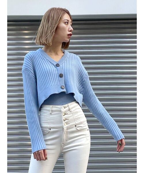 EMODA(エモダ)の「ショートリフォメイションニット(ニット/セーター・レディース・ブラック/ベージュ/パープル/ブルー・FREE)」の14枚目の写真