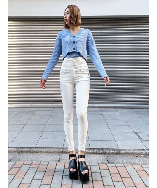 EMODA(エモダ)の「ショートリフォメイションニット(ニット/セーター・レディース・ブラック/ベージュ/パープル/ブルー・FREE)」の15枚目の写真