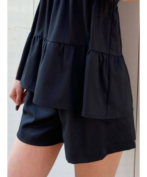 EMODA（エモダ）の「ハイウエストショートパンツ（その他パンツ・レディース・ブラック/アイボリー/イエロー・MEDIUM/SMALL）」の3枚目の写真