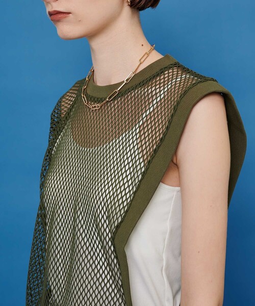 CITY TOKYO（シティトウキョウ）の「レイヤードメッシュトップス（ベスト・レディース・ホワイト/ブラック/カーキ・FREE）」の17枚目の写真