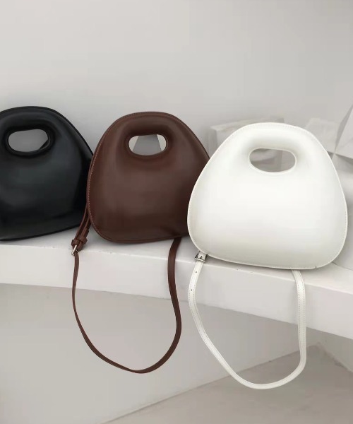 Ambre Ciel(アンブルシエル)の「ドーナツショルダーバッグ/【WEB/EC限定商品】(ショルダーバッグ・レディース・ダークブラウン/ホワイト/ブラック・FREE)」の5枚目の写真