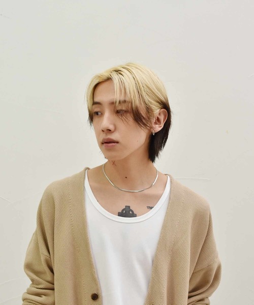 LHME（エルエイチエムイー）の「【WEB限定】”Gleam”スリムフープピアスSS/サージカルステンレス（金属アレルギー対応）【LHME / エルエイチエムイー】（ピアス（両耳用）・レディース・シルバー/ゴールド・ONE SIZE）」の11枚目の写真