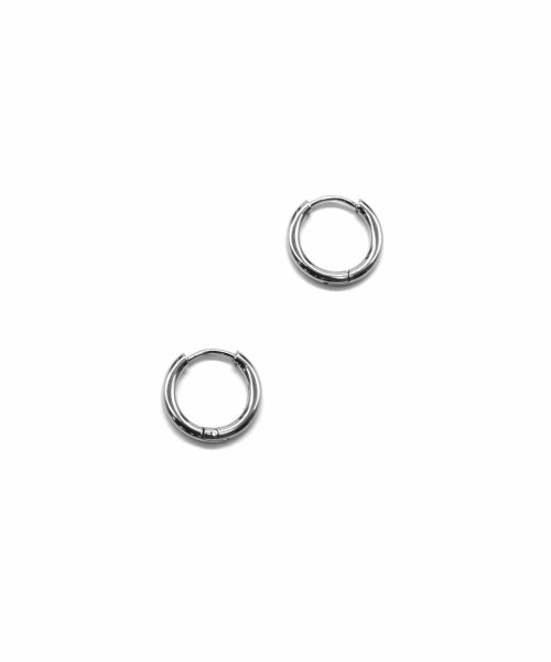 LHME（エルエイチエムイー）の「【WEB限定】”Gleam”スリムフープピアスSS/サージカルステンレス（金属アレルギー対応）【LHME / エルエイチエムイー】（ピアス（両耳用）・レディース・シルバー/ゴールド・ONE SIZE）」の3枚目の写真