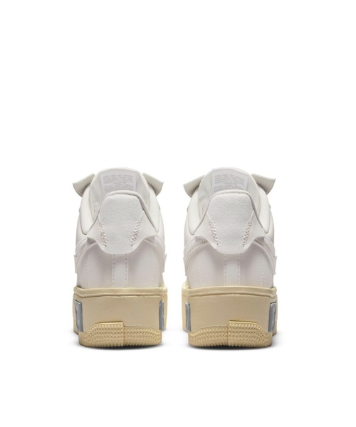 NIKE(ナイキ)の「【NIKE】W AF 1 FONTANKA(スニーカー・レディース・ホワイト・23cm/23.5cm/24cm/24.5cm/25cm)」の5枚目の写真