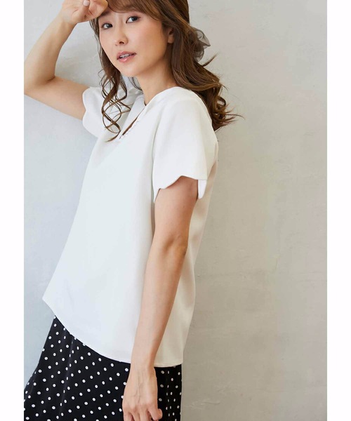 M y u(ミュー)の「パール襟 袖スカラップTシャツ(Tシャツ/カットソー・レディース・ホワイト/ブラック/ピンク/ホワイト系1/ブラック系1/ピンク系1・FREE)」の8枚目の写真