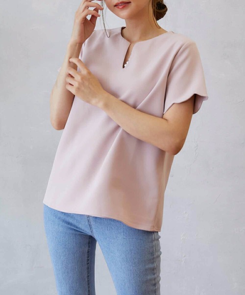 M y u(ミュー)の「パール襟 袖スカラップTシャツ(Tシャツ/カットソー・レディース・ホワイト/ブラック/ピンク/ホワイト系1/ブラック系1/ピンク系1・FREE)」の18枚目の写真