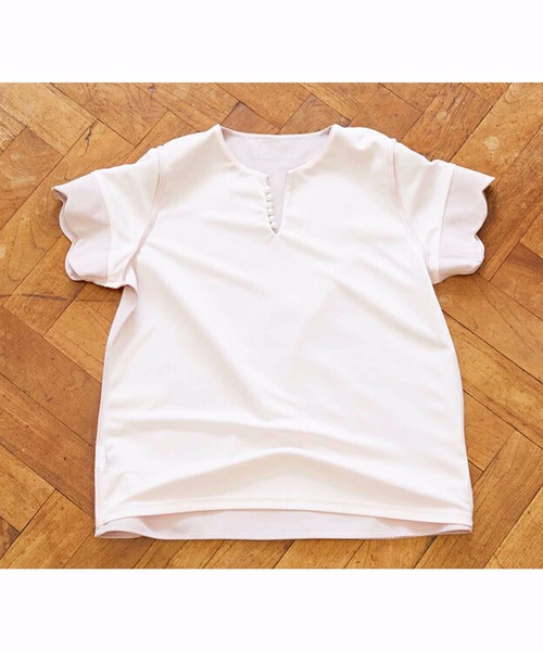 M y u(ミュー)の「パール襟 袖スカラップTシャツ(Tシャツ/カットソー・レディース・ホワイト/ブラック/ピンク/ホワイト系1/ブラック系1/ピンク系1・FREE)」の21枚目の写真