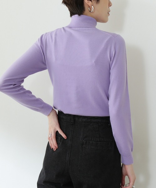 N.(N. Natural Beauty Basic)(エヌエヌナチュラルビューティーベーシック)の「◆ウールベーシック天竺プレーティングタートルネックニット(ニット/セーター・レディース・オフホワイト/ブラック/モーブ系/イエロー/レッド・MEDIUM)」の14枚目の写真