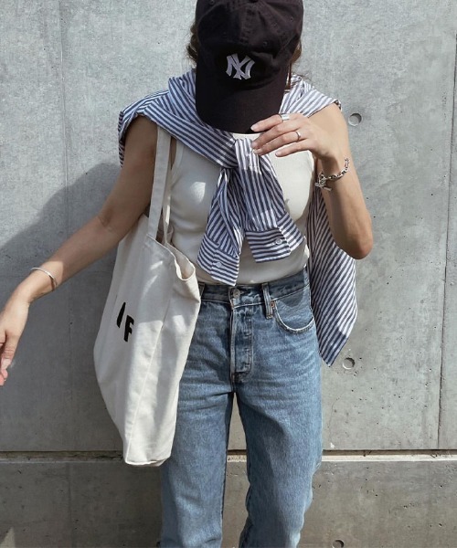 andme(アンドミー)の「カラーストライプ長袖バンドカラーシャツブラウス(シャツ/ブラウス・レディース・ホワイト×グリーン/ホワイト×ブルー/ホワイト×ライトグレー/ホワイト×イエロー/ホワイト×ピンク/ホワイト×パープル/キャメル・M/L)」の9枚目の写真