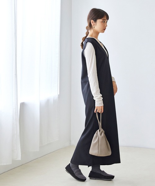 mooimooi（モーイモーイ）の「撥水 シンプルファーモカシン（モカシン/デッキシューズ・レディース・チャコールグレー/ブラック/ブラック系その他/グレー系その他/グレイッシュベージュ/ブラック系その他2/ブラック系その他3/ベージュ系1/ベージュ系2/ベージュ系3・LL/3L/S/M/L/XS/4L）」の20枚目の写真