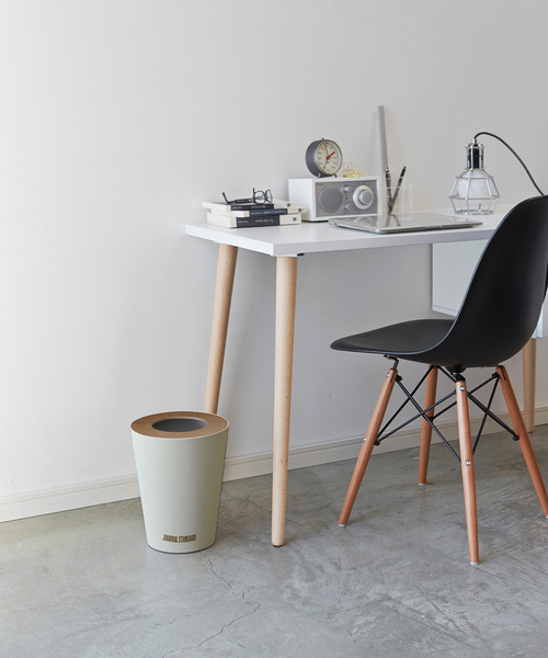 tower(タワー)の「山崎実業【TOWER / タワー×JSF】JSF ROUND TRASH CAN ゴミ箱 ^(ダストボックス・レディース・チャコールグレー/ブラウン・FREE)」の14枚目の写真