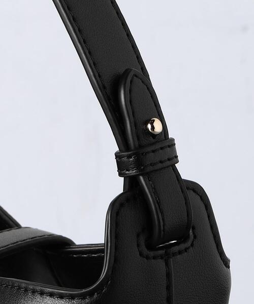 未使用級　ユナイテッドアローズ　ショルダーバッグ　2way 革　斜め掛け可　黒 MARW UNITED ARROWS＞2WAY ショルダーバッグ（ショルダーバッグ