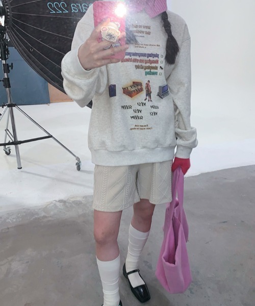 Vipoa（ヴィポア）の「RETRO DESIGN SWEAT（スウェット・レディース・オートミール・FREE）」の13枚目の写真