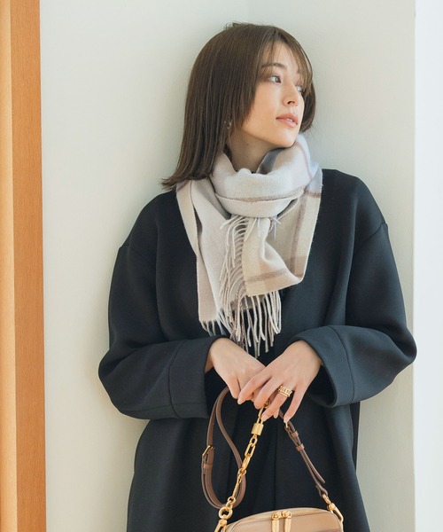 macocca(マコッカ)の「シルケットウールカシミヤブレンド チェック マフラー(マフラー・レディース・ブラウン/イエロー/ラベンダー/ライトベージュ/ネイビー/ブラウン系その他/ブラック・FREE)」の5枚目の写真
