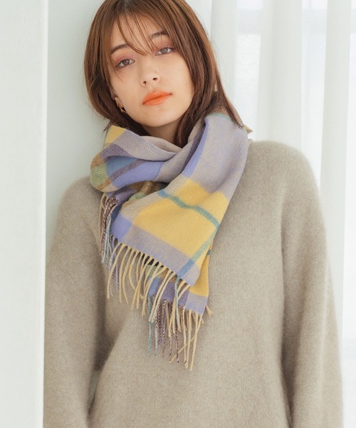 macocca(マコッカ)の「シルケットウールカシミヤブレンド チェック マフラー(マフラー・レディース・ブラウン/イエロー/ラベンダー/ライトベージュ/ネイビー/ブラウン系その他/ブラック・FREE)」の15枚目の写真