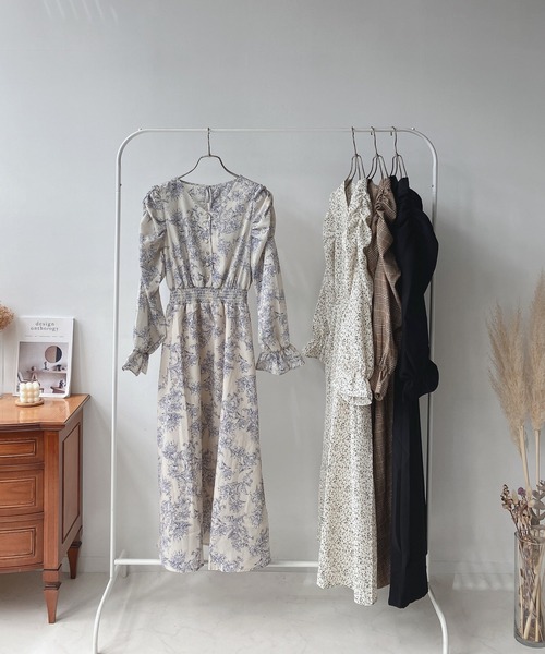 AS KNOW AS plus（アズノゥアズプラス）の「♪パワショルキラ釦ワンピース　【2023AWアイテム】（ワンピース・レディース・ブルーグレー/ベージュ系その他/ブラック/グリーン/ブラック系その他/ホワイト系その他/ブラック系/ブラウン系/ベージュ系その他2/ベージュ系その他3・FREE）」の8枚目の写真