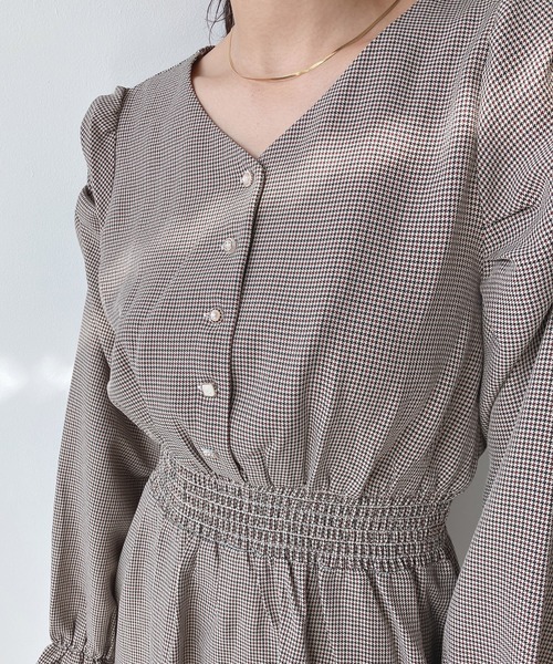 AS KNOW AS plus（アズノゥアズプラス）の「♪パワショルキラ釦ワンピース　【2023AWアイテム】（ワンピース・レディース・ブルーグレー/ベージュ系その他/ブラック/グリーン/ブラック系その他/ホワイト系その他/ブラック系/ブラウン系/ベージュ系その他2/ベージュ系その他3・FREE）」の17枚目の写真