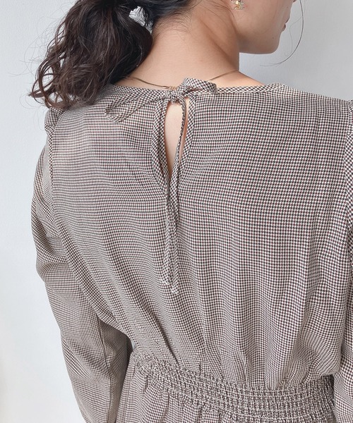 AS KNOW AS plus（アズノゥアズプラス）の「♪パワショルキラ釦ワンピース　【2023AWアイテム】（ワンピース・レディース・ブルーグレー/ベージュ系その他/ブラック/グリーン/ブラック系その他/ホワイト系その他/ブラック系/ブラウン系/ベージュ系その他2/ベージュ系その他3・FREE）」の18枚目の写真