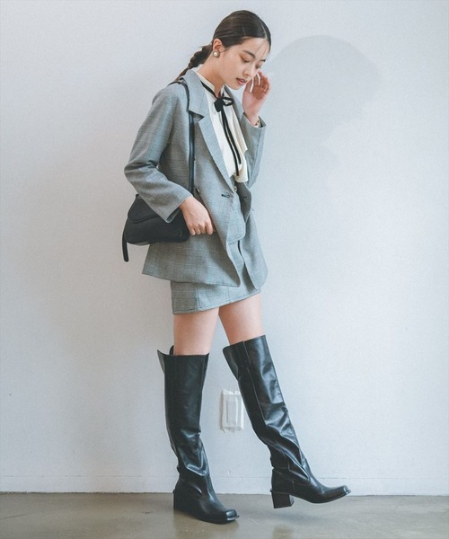 REDYAZEL(レディアゼル)の「チェックテーラードジャケット(テーラードジャケット・レディース・ベージュ/グレー・SMALL/MEDIUM)」の4枚目の写真