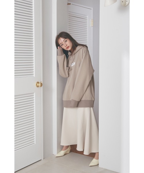 N WITH.（エヌウィズ）の「N WITH.ロゴフーディー（パーカー・レディース・ピンク/ブラウン系その他/ブラック・F）」の16枚目の写真