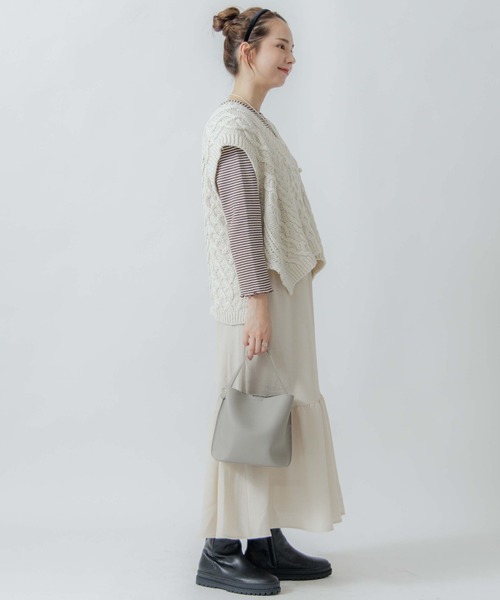 flower（フラワー）の「ポンポンアランベスト（ベスト・レディース・アイボリー・FREE）」の4枚目の写真