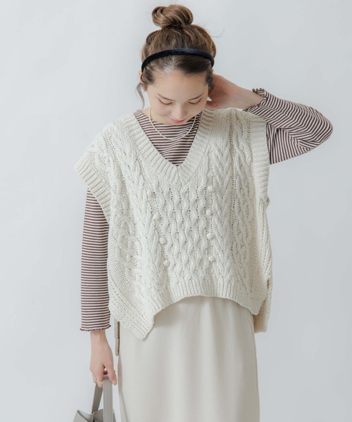 flower（フラワー）の「ポンポンアランベスト（ベスト・レディース・アイボリー・FREE）」の11枚目の写真