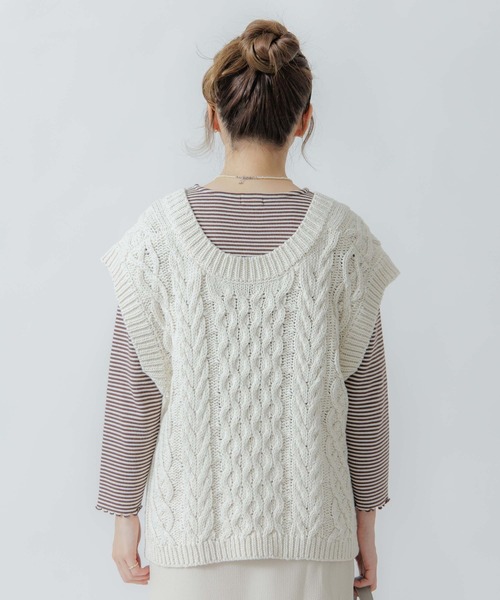 flower（フラワー）の「ポンポンアランベスト（ベスト・レディース・アイボリー・FREE）」の16枚目の写真