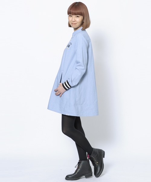 X-girl（エックスガール）の「LINE RIB B.D SHIRT DRESS（ワンピース・レディース・ホワイト/ネイビー/ライトブルー・1/2）」の4枚目の写真
