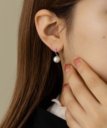 〈VATSURICA〉silver 925 / 金属アレルギー対応 / 一粒 パール ライン ピアス