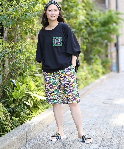 チチカカ（チチカカ）の「裏毛グラフィックプリントショートパンツ【ユニセックス】（その他パンツ・メンズ・その他1/その他2/その他3/その他4・LARGE/MEDIUM）」の6枚目の写真