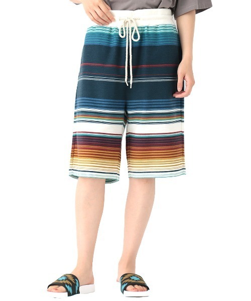 チチカカ（チチカカ）の「裏毛グラフィックプリントショートパンツ【ユニセックス】（その他パンツ・メンズ・その他1/その他2/その他3/その他4・LARGE/MEDIUM）」の11枚目の写真