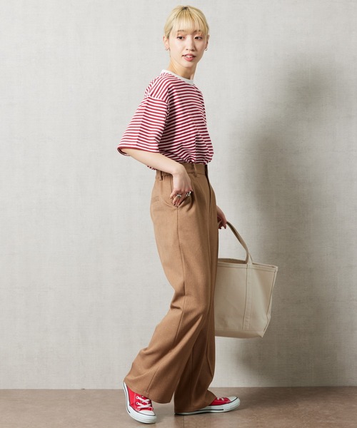 FREAK'S STORE(フリークスストア)の「センタープレスワイドテーパードパンツ(その他パンツ・レディース・チャコールグレー/ダークベージュ/レッド/ブラック/キナリ/ライトグレー・マルチサイズ)」の8枚目の写真
