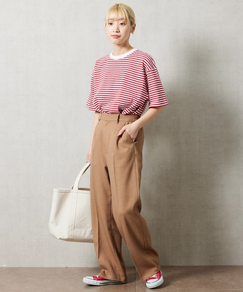FREAK'S STORE(フリークスストア)の「センタープレスワイドテーパードパンツ(その他パンツ・レディース・チャコールグレー/ダークベージュ/レッド/ブラック/キナリ/ライトグレー・マルチサイズ)」の10枚目の写真