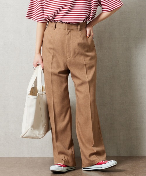 FREAK'S STORE(フリークスストア)の「センタープレスワイドテーパードパンツ(その他パンツ・レディース・チャコールグレー/ダークベージュ/レッド/ブラック/キナリ/ライトグレー・マルチサイズ)」の7枚目の写真