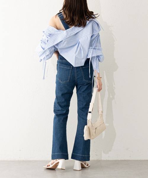 Chico（チコ）の「ストレッチデニムサロペット（サロペット/オーバーオール・レディース・ネイビー/ホワイト/ブルー・0/1）」の11枚目の写真