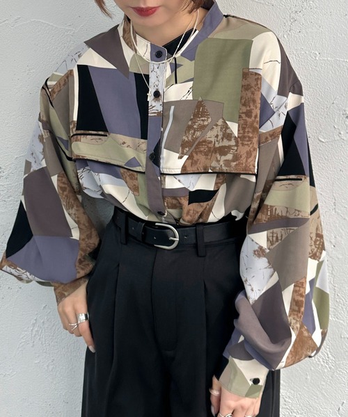 apres jour mignon(アプレジュールミニョン)の「バンドカラーアソート柄シャツ【ZOZOTOWN限定アイテム】(シャツ/ブラウス・レディース・ブラウン系その他/パープル系その他/グリーン系その他/ブルー系その他・フリー/X-LARGE)」の6枚目の写真