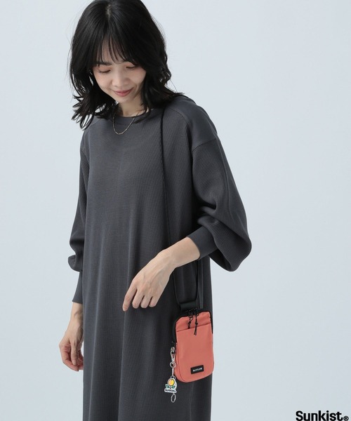 BAYFLOW(ベイフロー)の「【Sunkist(サンキスト)×BAYFLOW】 ライトミニショルダー(ショルダーバッグ・レディース・オレンジ/イエロー/グリーン・FREE)」の5枚目の写真