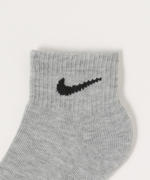 NIKE(ナイキ)の「NIKE / ベーシック アンクルソックス 3P(4~7才)(ソックス/靴下・キッズ・ホワイト/その他/ブラック・4-5Y/5-7Y)」の5枚目の写真