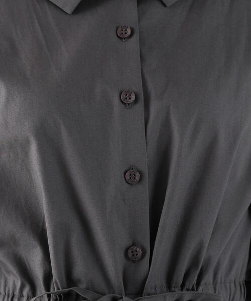 To b. by agnes b.(トゥービーバイアニエスベー)の「WE69 ROBE カラーブロードワンピース(シャツワンピース・レディース・グレー・38/36/40)」の3枚目の写真