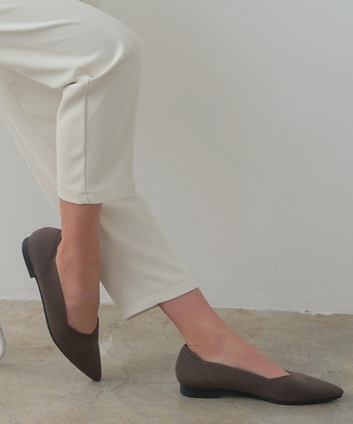 KOBE LETTUCE（コウベレタス）の「洗えるパンプスポインテッドトゥニットバレエパンプス（パンプス・レディース・ピンクベージュ/ネイビー/グリーン/ブラック/ライトベージュ/ブラウン系・M/S/L/LL）」の3枚目の写真