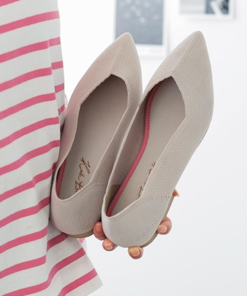 KOBE LETTUCE（コウベレタス）の「洗えるパンプスポインテッドトゥニットバレエパンプス（パンプス・レディース・ピンクベージュ/ネイビー/グリーン/ブラック/ライトベージュ/ブラウン系・M/S/L/LL）」の17枚目の写真