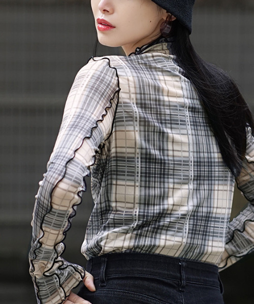 MIMIMEMETE（ミミメメット）の「シアーチェック柄 チュールカットソー（Tシャツ/カットソー・レディース・ライトアッシュグレー/カーキブラウン・M）」の16枚目の写真