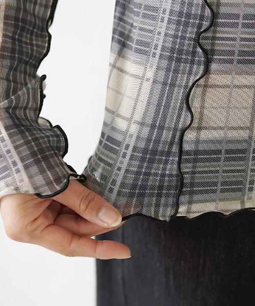 MIMIMEMETE（ミミメメット）の「シアーチェック柄 チュールカットソー（Tシャツ/カットソー・レディース・ライトアッシュグレー/カーキブラウン・M）」の15枚目の写真