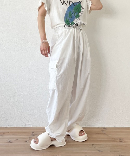 wee9s(ウィークス)の「nylon cargo shaka pants / ナイロンカーゴシャカパンツ(カーゴパンツ・レディース・ブラック/アイボリー/ピンク・FREE)」の15枚目の写真